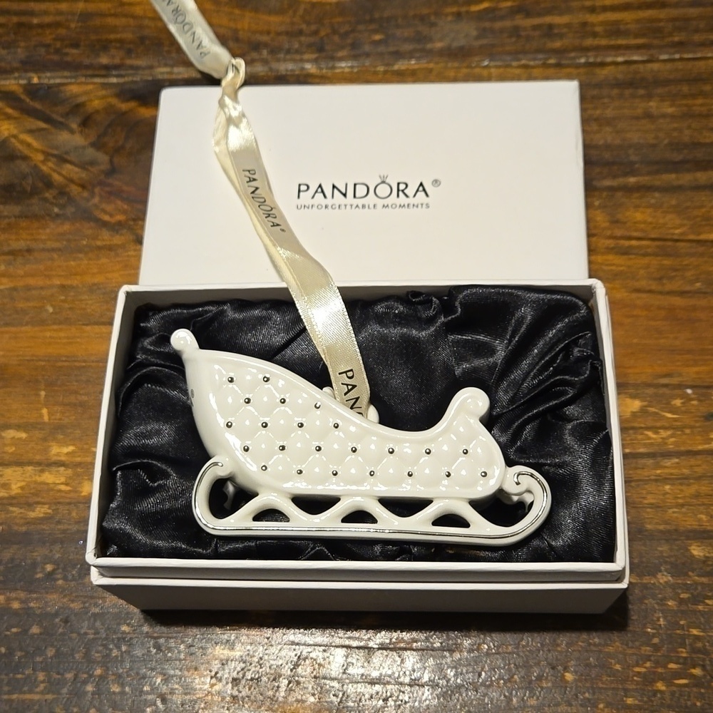 Pandora 2014 Christmas Sleigh Sled Ornament